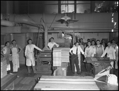 [Industrial Arts Club], Photograph, 1942; (http://texashistory.unt.edu/ark:/67531/metadc233013/ : accessed August 13, 2015), University of North Texas Libraries, The Portal to Texas History, http://texashistory.unt.edu; crediting UNT Libraries Special Collections, Denton, Texas. 