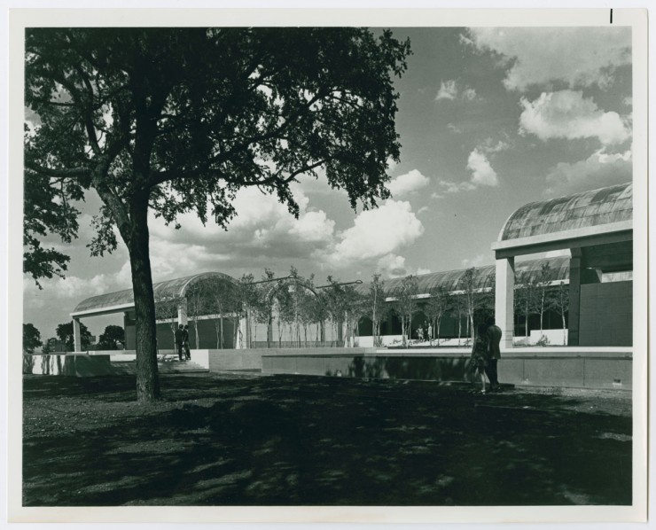 The exterior of the Kimbell Art Museum in Fort Worth, UNTA_AR0327-023-002