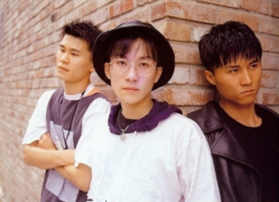 Three K-pop bandmembers